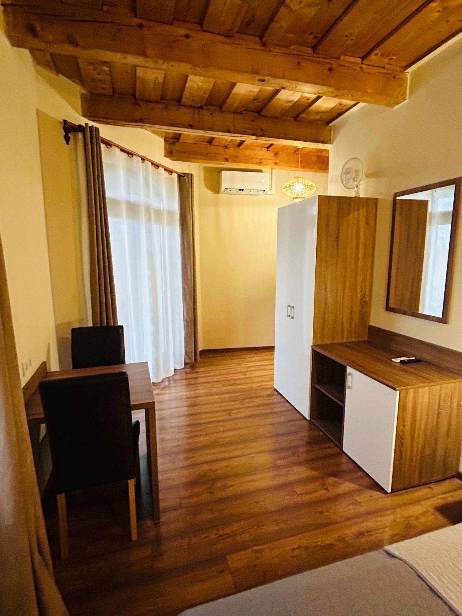 Harmónia Vendégház Miskolc Esterno foto